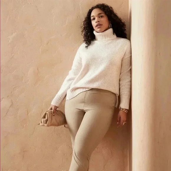 Banana Republic beige Hayden Taper  pants size 18 - Picture 7 of 10